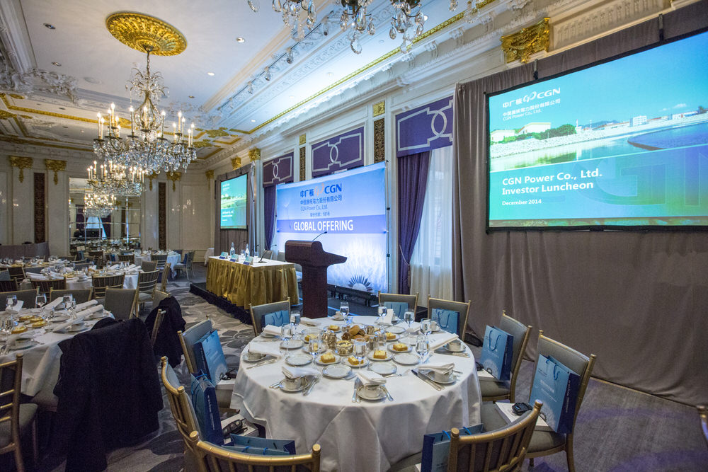 8 ft by 16 ft backdrop